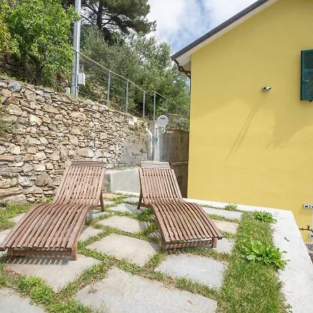 Holiday home Cherry Garden *